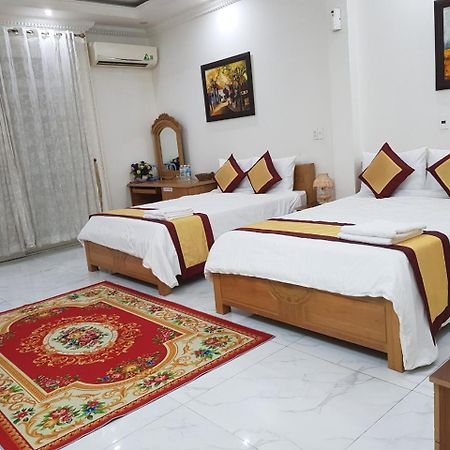 Kim Cuong - Hotel Near Tan Son Nhat Airport Хошимин Екстериор снимка