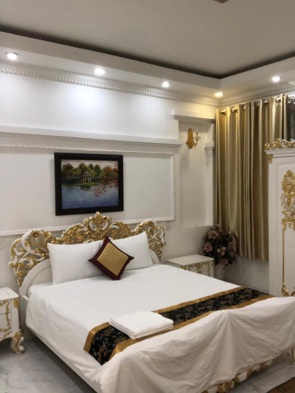 Kim Cuong - Hotel Near Tan Son Nhat Airport Хошимин Екстериор снимка
