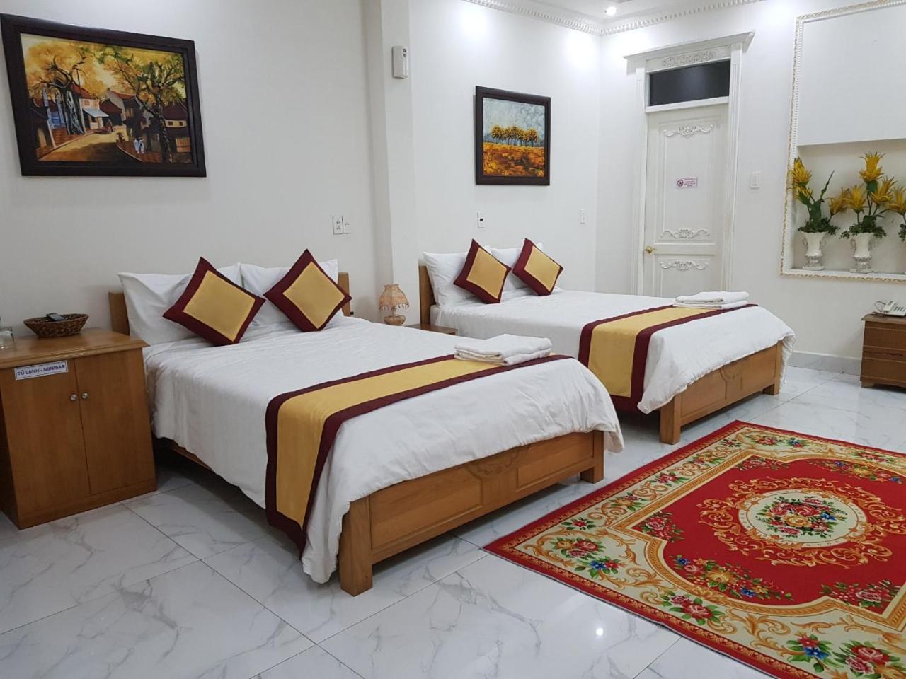 Kim Cuong - Hotel Near Tan Son Nhat Airport Хошимин Екстериор снимка