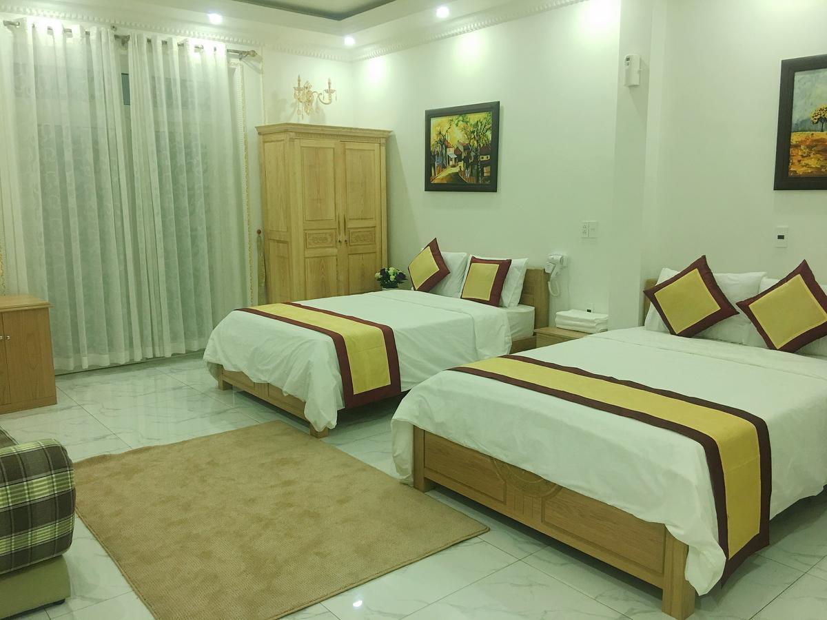 Kim Cuong - Hotel Near Tan Son Nhat Airport Хошимин Екстериор снимка